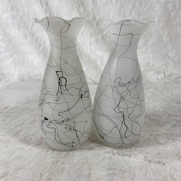 Vintage pair of Hand Blown frosted glass Black Drizzle String Spaghetti String - Picture 7 of 11